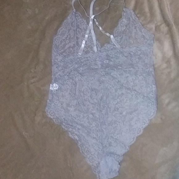 ***SOLD*** Shein GREY FLORAL LACE TEDDY - Picture 3 of 4